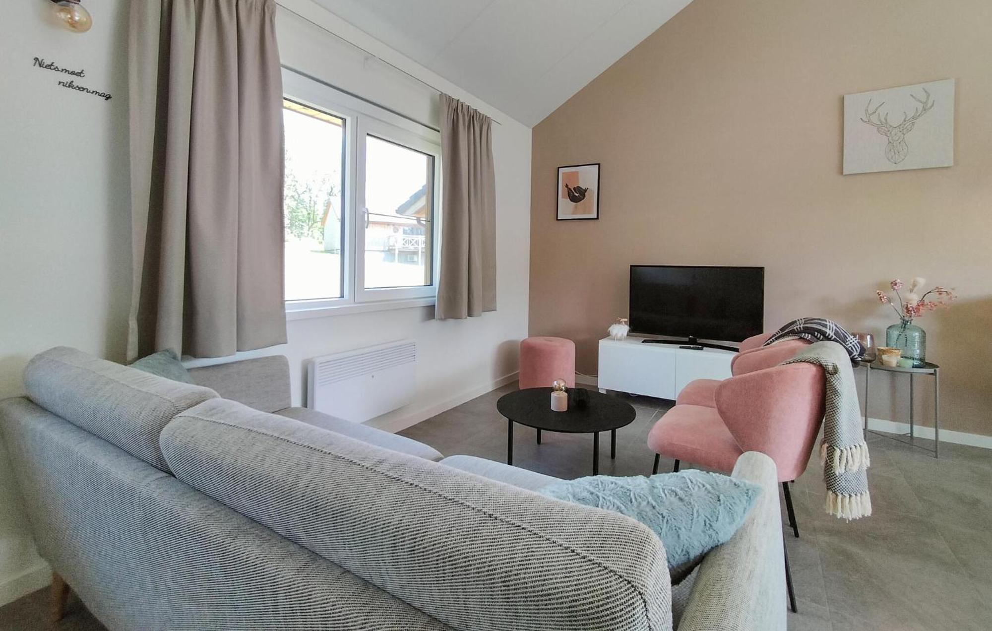 Nice Home In Somme-Leuze With Wifi المظهر الخارجي الصورة